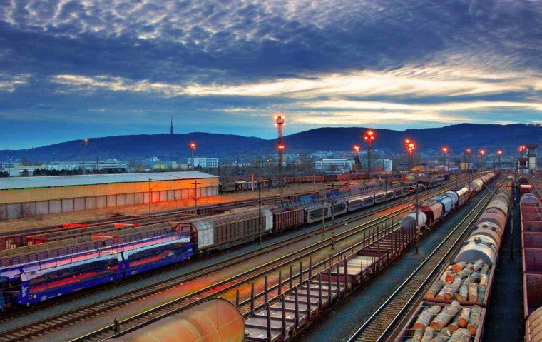 Железнодорожный транспорт