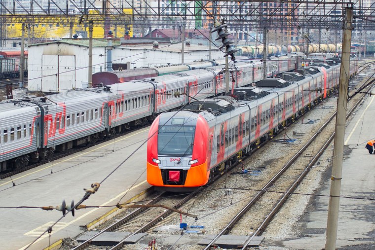 Свердловская железная дорога электрички