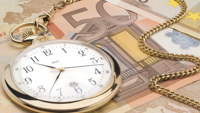 Часы и деньги