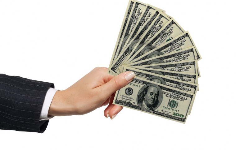 Деньги летят