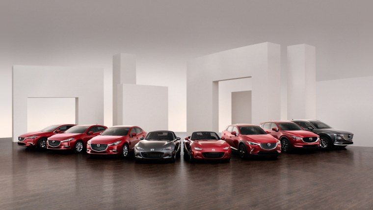 Машины в ряд разных марок