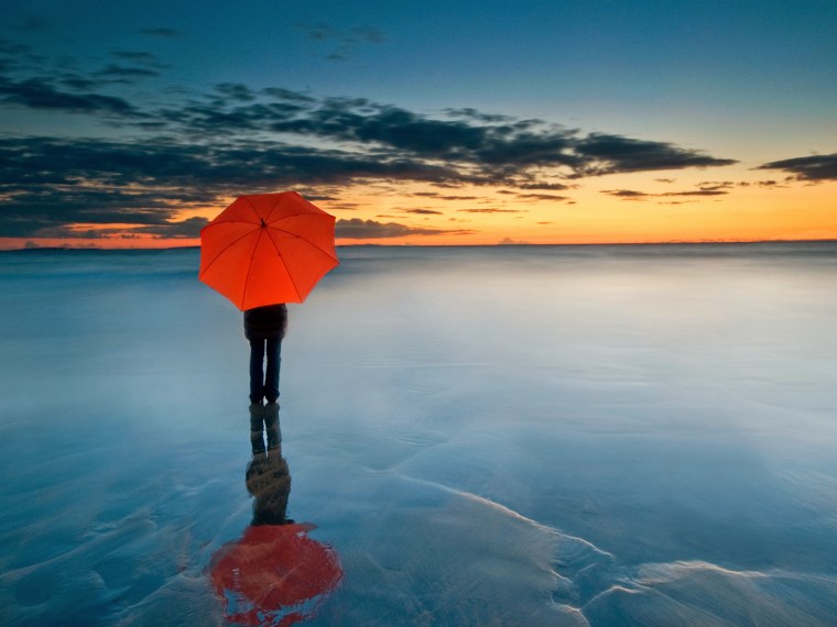 Красный зонтик