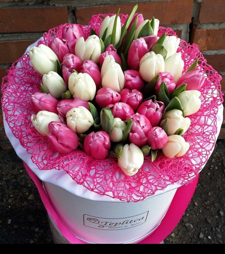 Шикарный букет тюльпанов