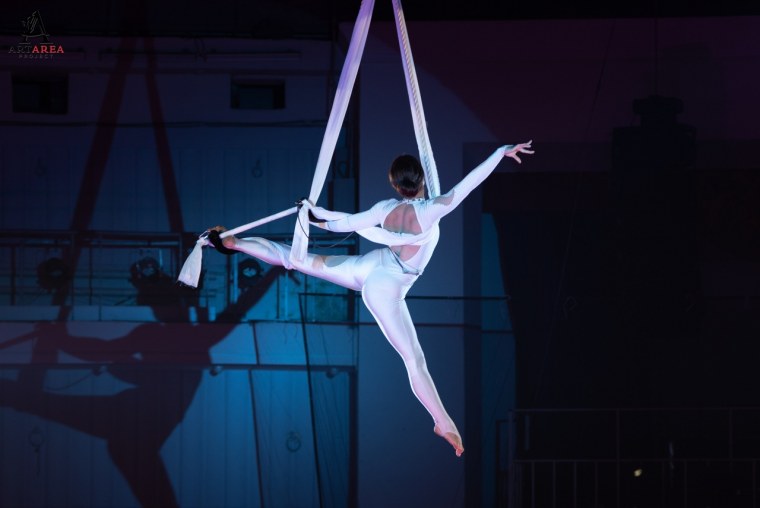 Воздушный гимнаст Юрий