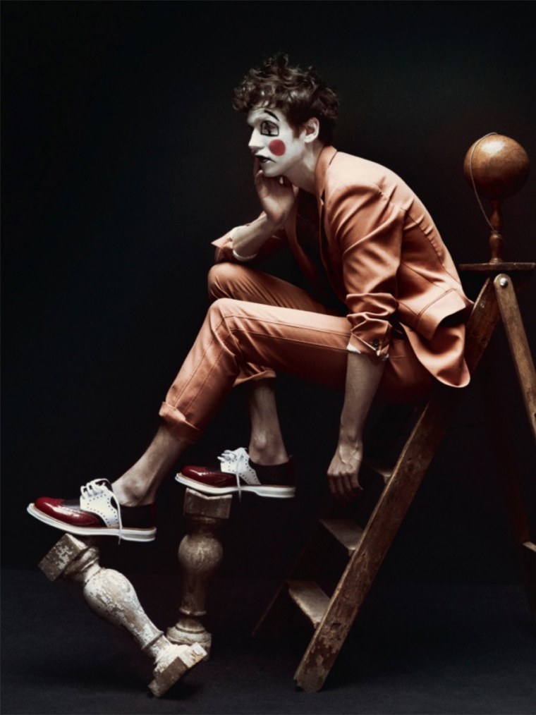 Джеймс Тьерри пантомима