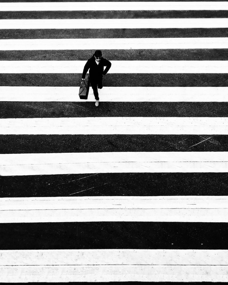 Черная и белая полоса