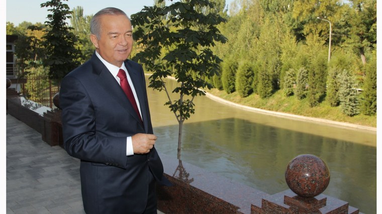 Ислом Каримов Болалик