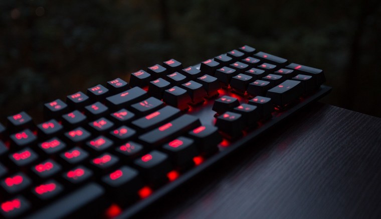Клавиатура HYPERX С красной подсветкой