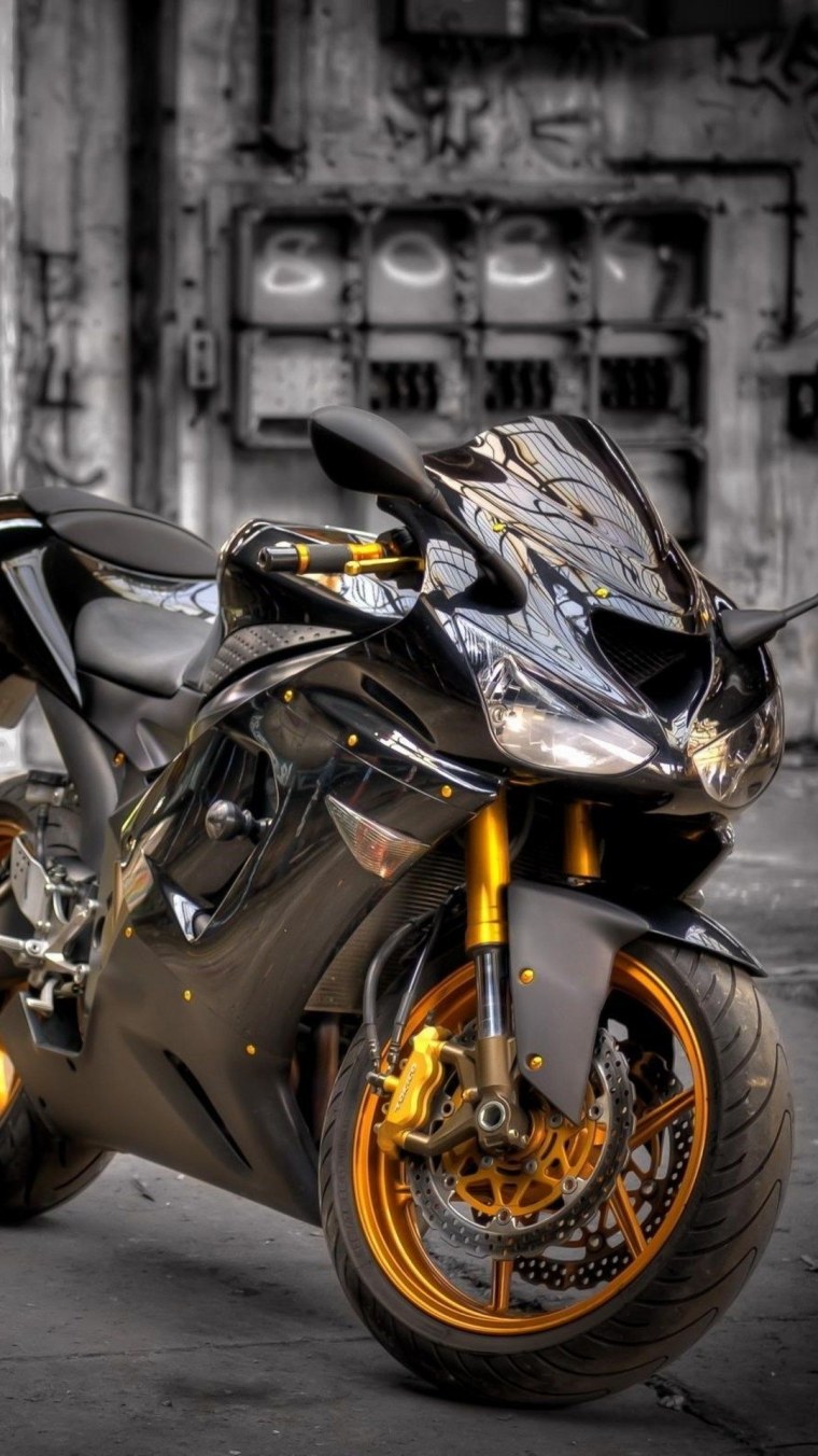 Yamaha zx6r черно золотой