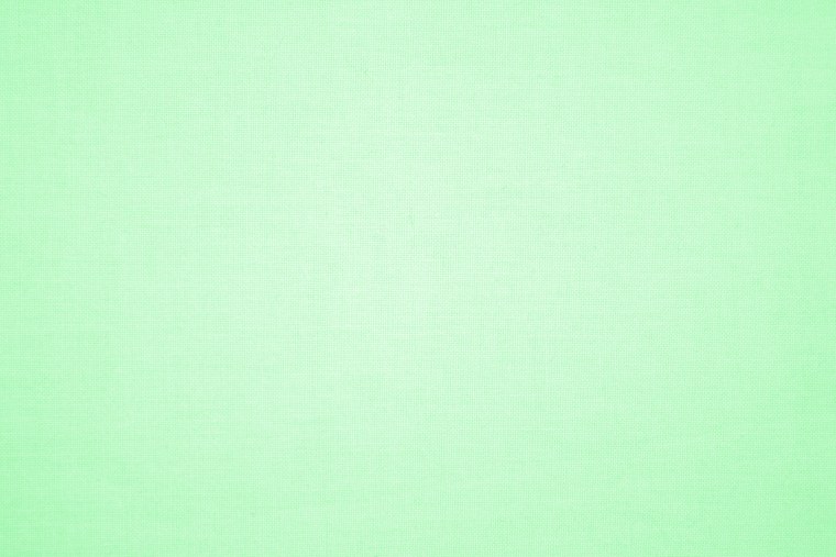 Бледно зеленый