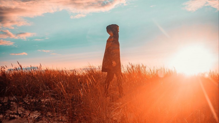 Человек на закате