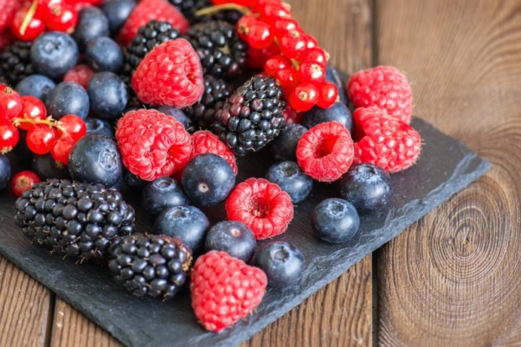 Ежевика малина голубика