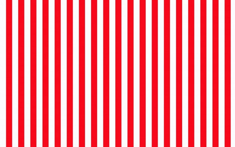 Красный фон с белыми полосками