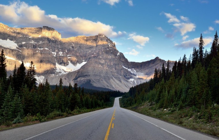 Красивый пейзаж дорога