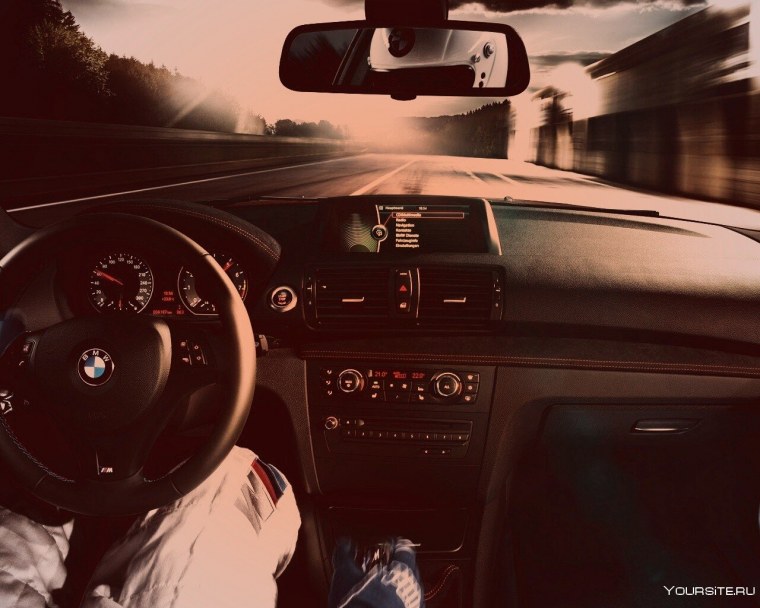 За рулем БМВ е34