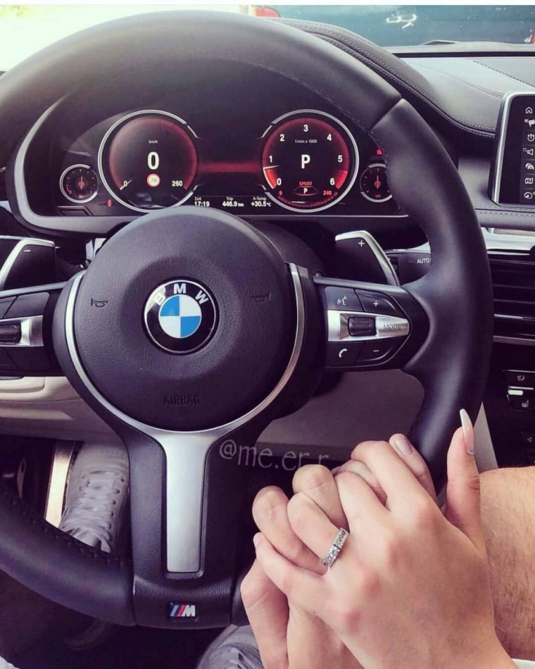 За рулем БМВ х7