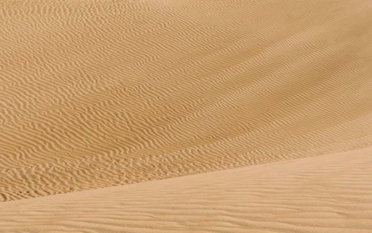 Бежевая дизайнерская бумага