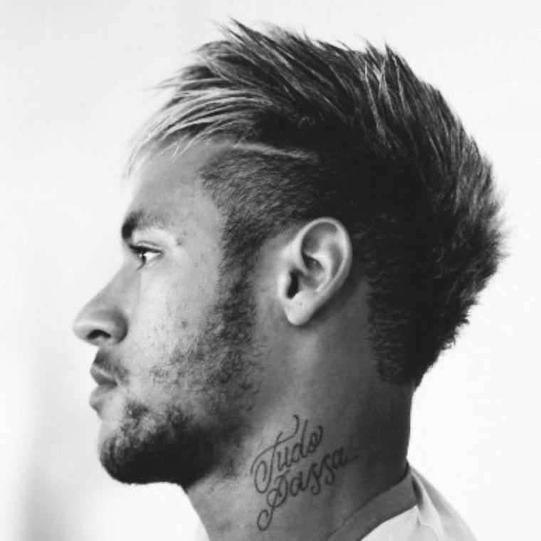 Неймар тату tudo passa