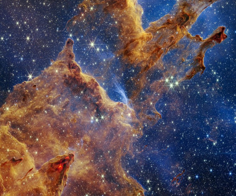 Столпы творения в туманности орла