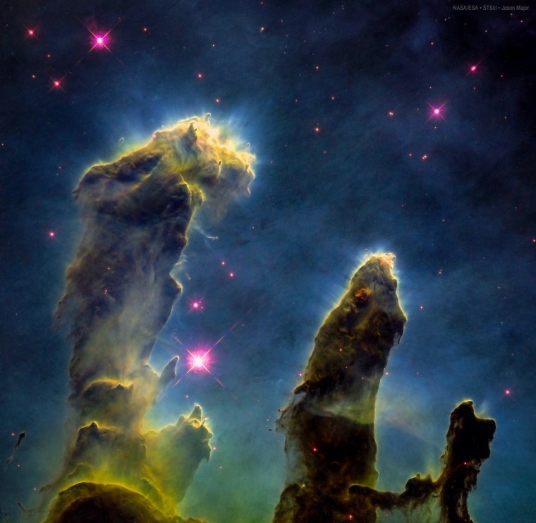 Столпы творения в туманности орла