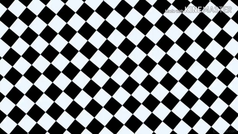 Шахматные фигуры на черном фоне