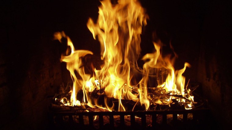 Огонь в камине