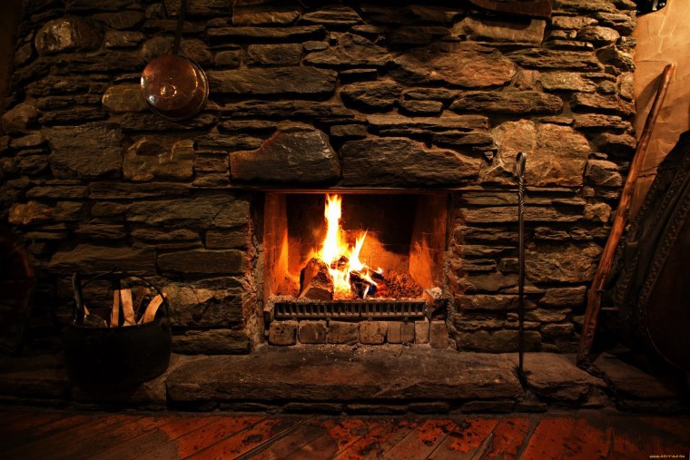 Горящий камин