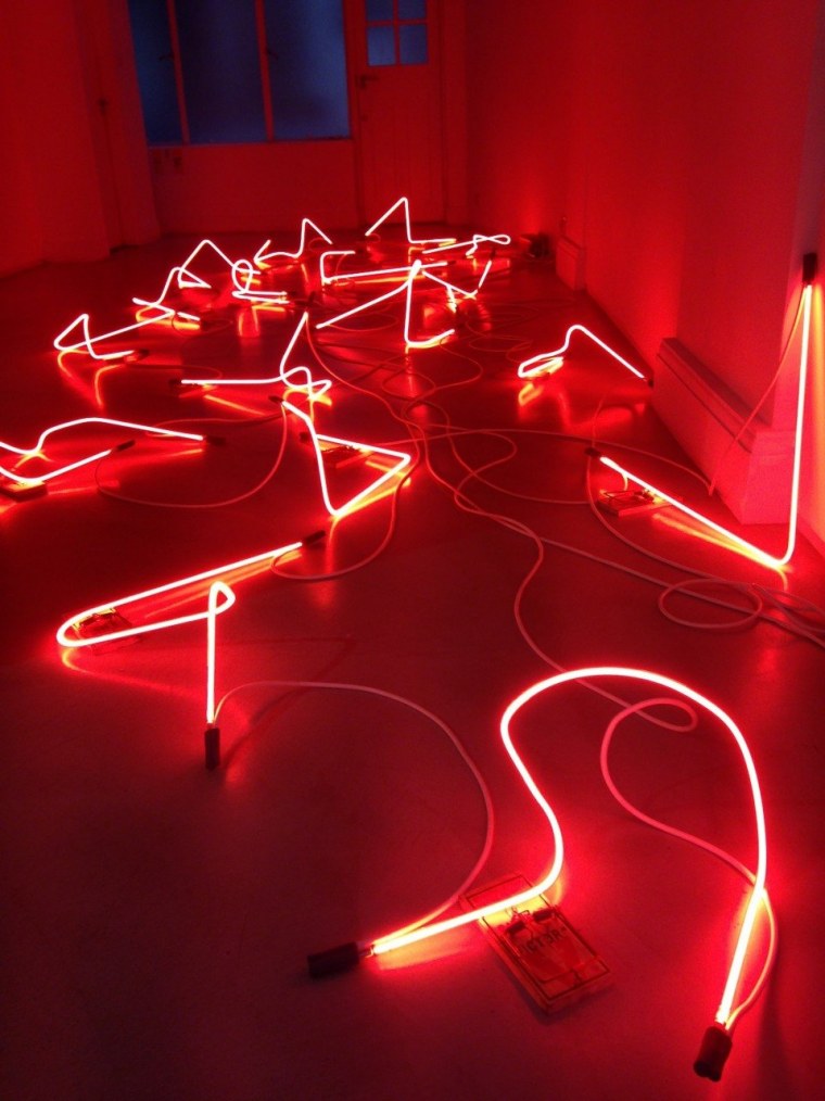 Красный фон Эстетика