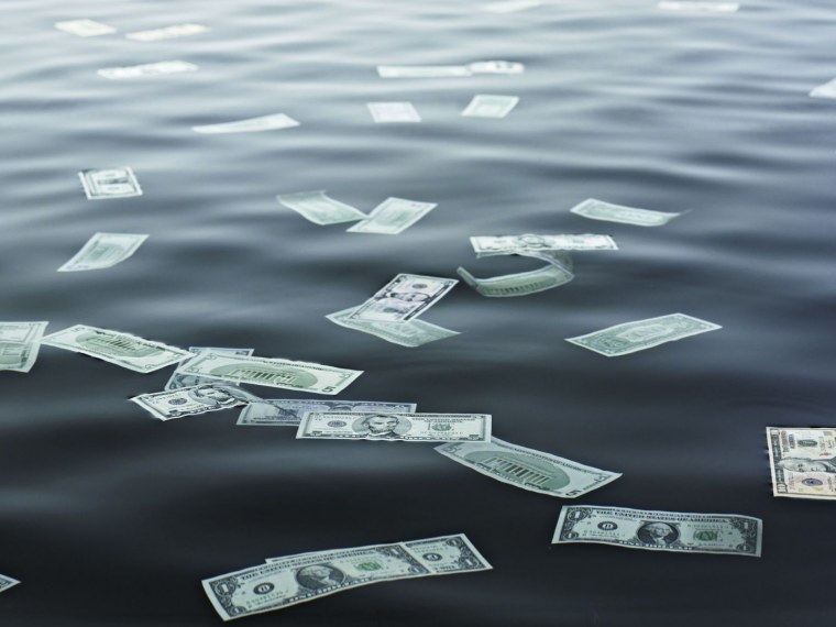 Деньги плывут по реке