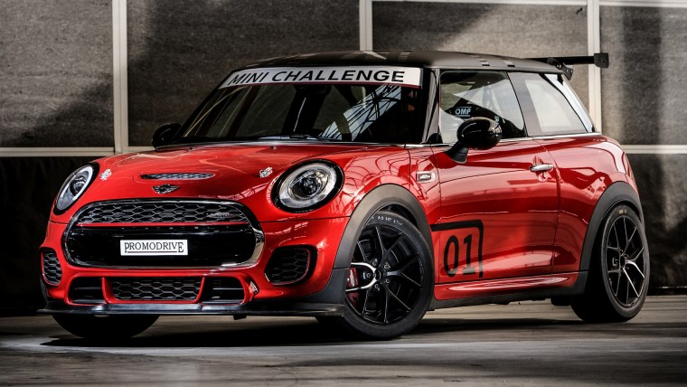 Mini Cooper John Cooper works Red