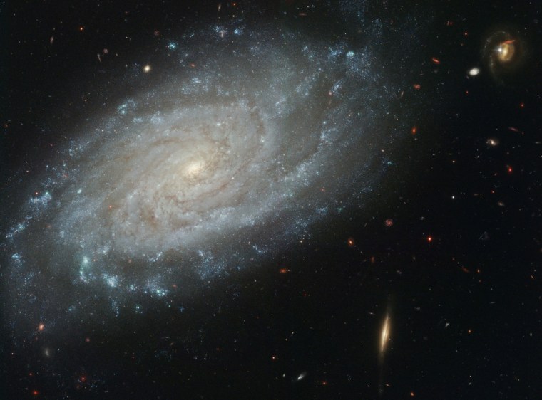 Галактика NGC 1512