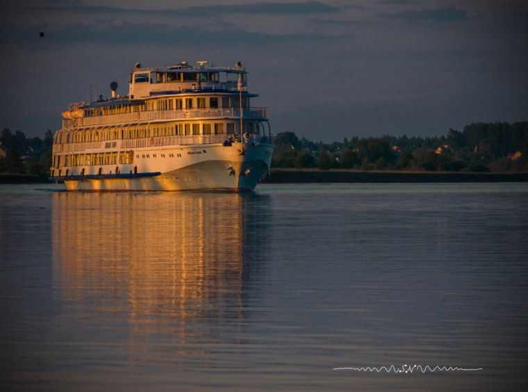 Прогулка по Москве-реке на теплоходе