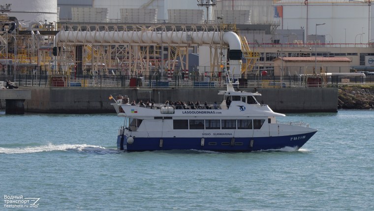 Волгоград Речной вокзал теплоход