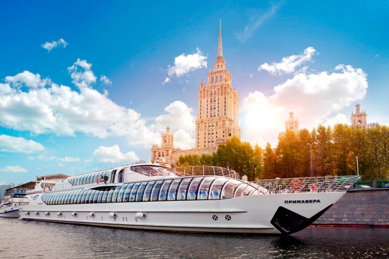 Теплоход Бородино