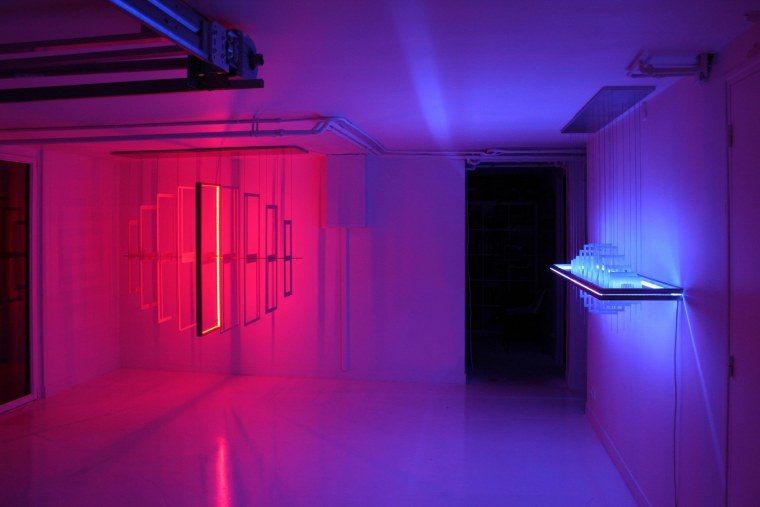 Неоновый город