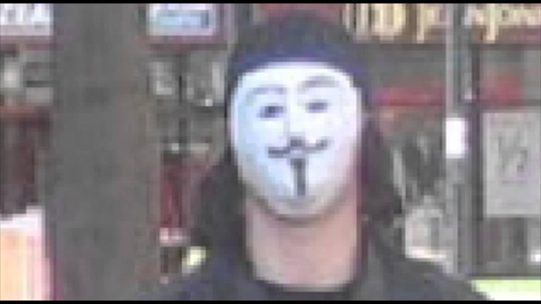 Свинья в маске Анонимуса