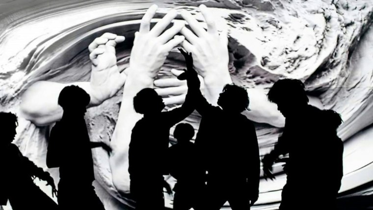 БТС fake Love силуэт