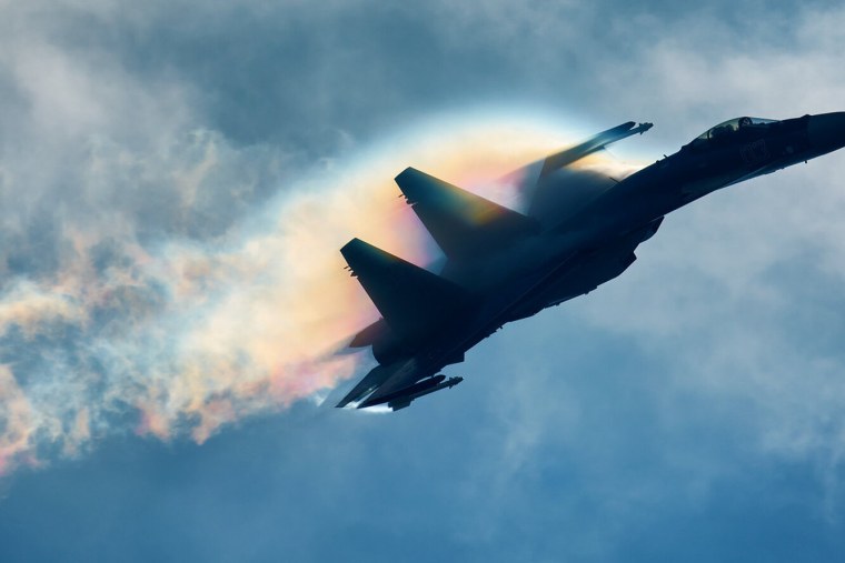 Истребитель Су-35