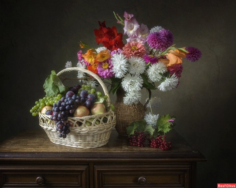 Летний букет с ягодами