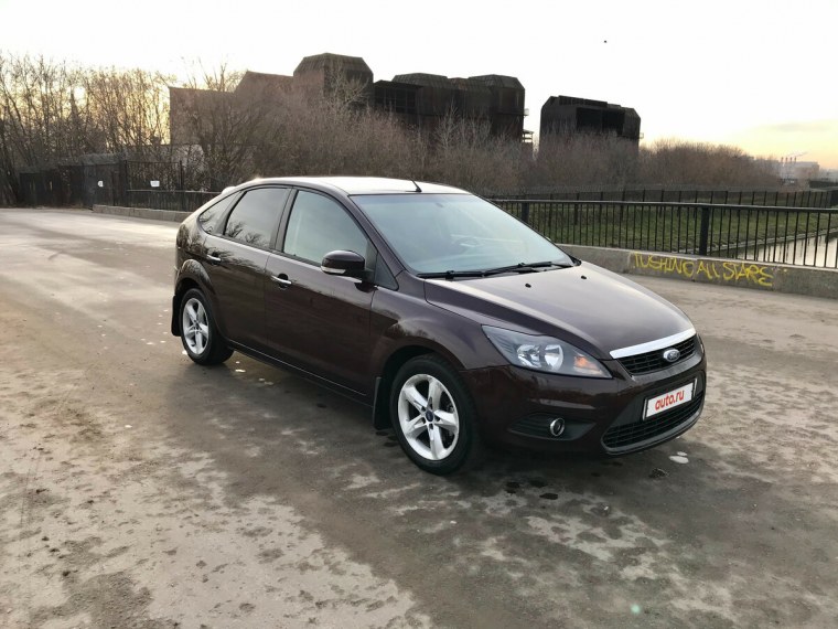 Форд фокус 2 Рестайлинг хэтчбек фиолетовый