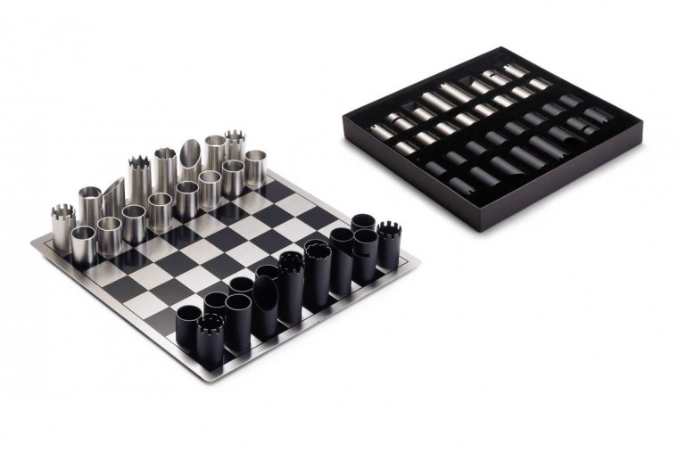 Шахматы из дерева Баухауз