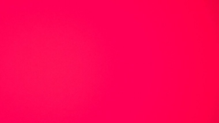 Ярко красный цвет