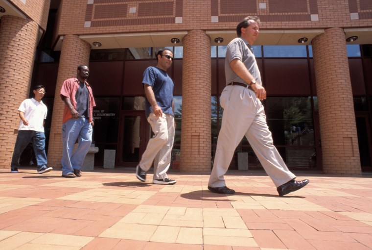 Походка невербальное общение