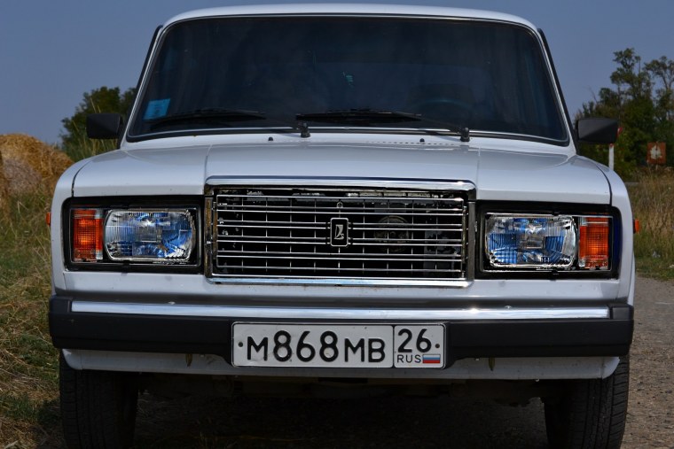 ВАЗ 2107 спереди