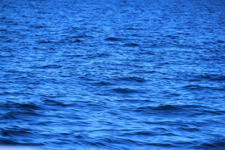 Водная гладь моря