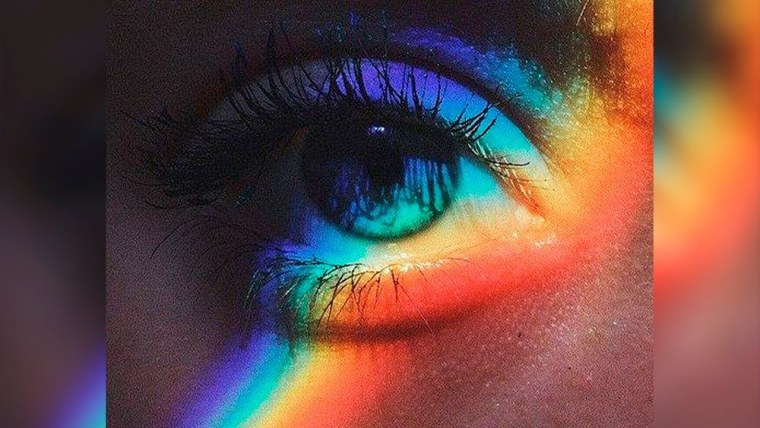 Глаза цвета радуги