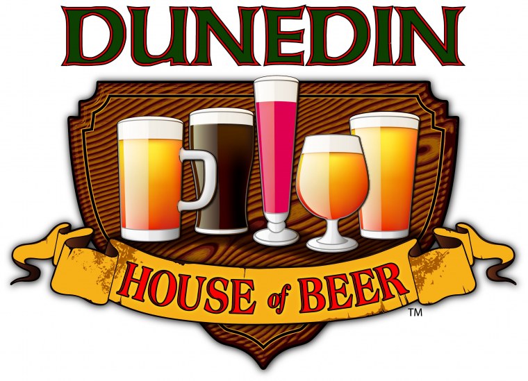 Чокаются кружками