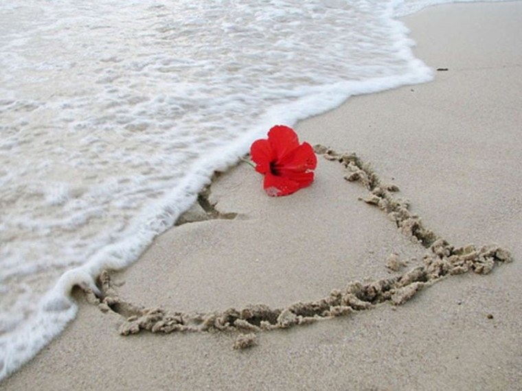 Сердечко на пляже
