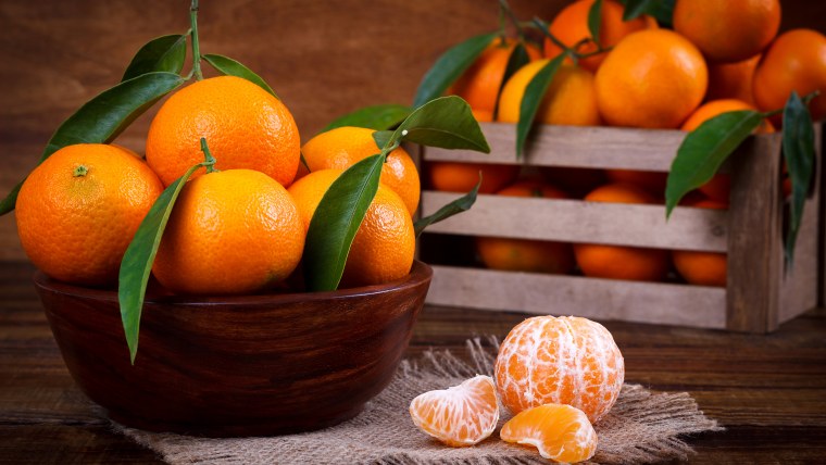 Апельсин и мандарин