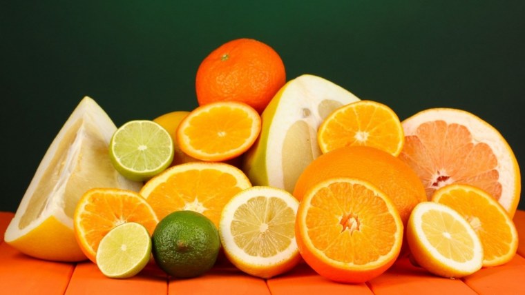 Померанец лимон апельсин